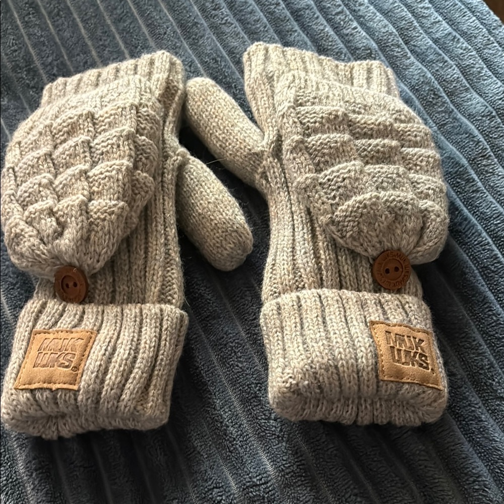 Womens gloves🌸